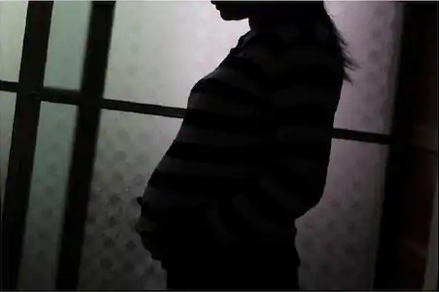 3 हॉस्पिटलने नाकारले, एकाने मागितले लाख रुपये, मुंबईत गर्भवती महिलेची वेदनादायी कहाणी