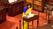 सोशल डिस्टन्सिंग पाळून कसा झाला खासदारांचा शपथविधी सोहळा, पाहा PHOTO