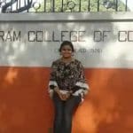 परीक्षेवेळी वडिलांना कॅन्सर झाला अशा परिस्थित स्वत: मनानं खचून न जाता आणि घरच्यांनाही आधार देऊन रितिका जिंदल या तरुणीनं 2018 रोजी UPSC परीक्षेत यश मिळवलं आहे. परीक्षेवेळी वडिलांना कॅन्सर झाला अशा परिस्थित स्वत: मनानं खचून न जाता आणि घरच्यांनाही आधार देऊन रितिका जिंदल या तरुणीनं 2018 रोजी UPSC परीक्षेत यश मिळवलं आहे.