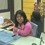 बुंदी जिल्ह्याच्या जिल्ह्याधिकारी आणि आता अजमेरच्या जिल्हाधिकारी म्हणून त्या काम पाहात आहेत. असं म्हणतात जिद्द आणि आकांक्षा मोठी असेल तर आव्हानं आणि समस्याही ठेंगण्या वाटतात फक्त आपल्यात लढायची उमेद हवी. बुंदी जिल्ह्याच्या जिल्ह्याधिकारी आणि आता अजमेरच्या जिल्हाधिकारी म्हणून त्या काम पाहात आहेत. असं म्हणतात जिद्द आणि आकांक्षा मोठी असेल तर आव्हानं आणि समस्याही ठेंगण्या वाटतात फक्त आपल्यात लढायची उमेद हवी.
