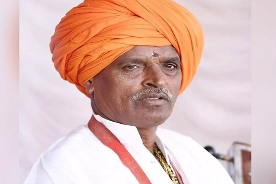 'पुनश्च: हरिओम'च्या नावाखाली दारूची दुकानं सुरू पण 'हरि' लॉक, भाजप नेते इंदोरीकरांच्या भेटीला