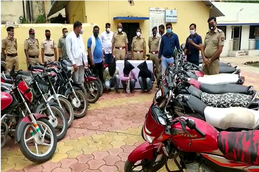 ग्रामीण पोलिसांची मोठी कामगिरी, तीन चोरट्यांकडे सापडल्या तब्बल 24 बाईक्स