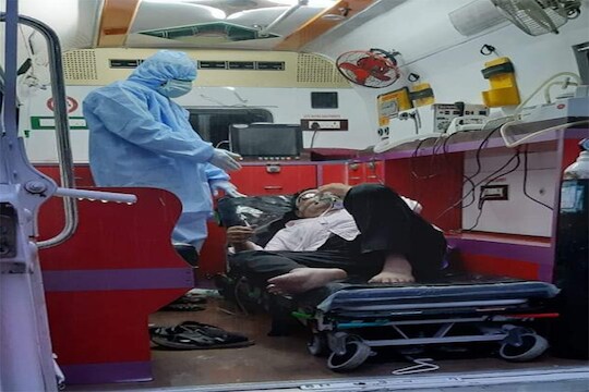 भाजप ज्येष्ठ नेत्याच्या रथाचा सारथी अत्यवस्थ, मदतीला धावला राष्ट्रवादीचा नेता!