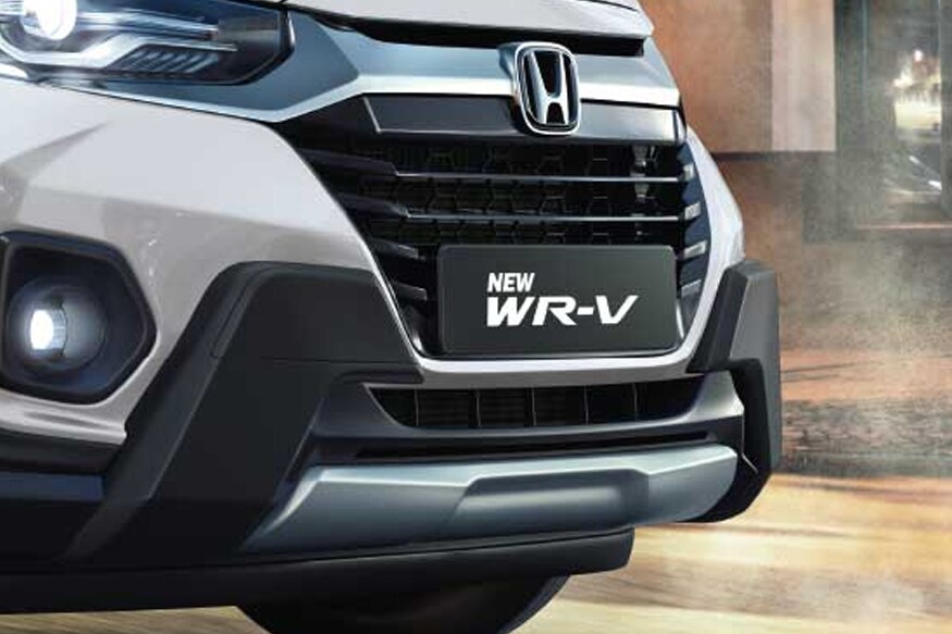 तर Honda WR-V VX MT ची पेट्रोल मॉडेल ची किंमत 9.69 लाख आहे. डिझेल मॉडेलची किंमत 10.99 लाख रुपये इतकी आहे. तर Honda WR-V VX MT ची पेट्रोल मॉडेल ची किंमत 9.69 लाख आहे. डिझेल मॉडेलची किंमत 10.99 लाख रुपये इतकी आहे.