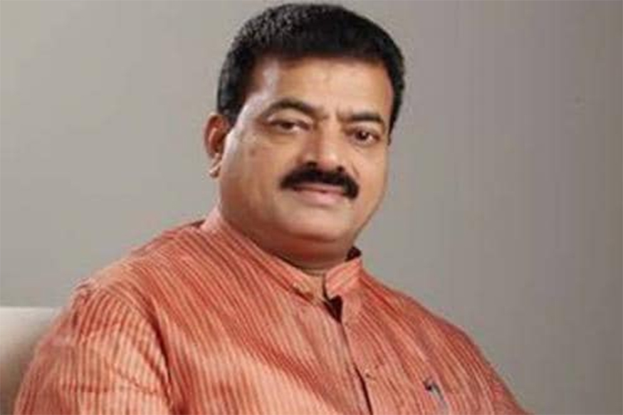 'मला अजितदादांचा फोन आला', शिवसेना आमदाराची जाहीर व्यासपीठावरून राष्ट्रवादीच्या नेत्यांवर स्तुतीसुमने