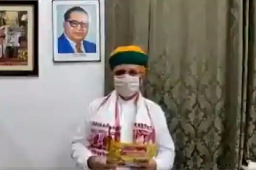 कोरोनाशी लढण्यासाठी मदत करतील 'भाभीजी पापड'; भाजप मंत्र्याचा अजब दावा