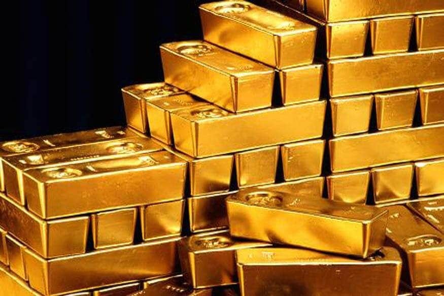भारत सरकारच्या सॉव्हरेन गोल्ड बाँड (Sovereign gold bond)योजनेचा पुढचा टप्पा 6 जुलैपासून सुरू होणार आहे. याआधीच्या टप्प्यात तुम्ही जर गुंतवणूक करू शकले नसाल तर या टप्प्यात गुंतवणूक करण्याची संधी आहे. भारत सरकारच्या सॉव्हरेन गोल्ड बाँड (Sovereign gold bond)योजनेचा पुढचा टप्पा 6 जुलैपासून सुरू होणार आहे. याआधीच्या टप्प्यात तुम्ही जर गुंतवणूक करू शकले नसाल तर या टप्प्यात गुंतवणूक करण्याची संधी आहे.