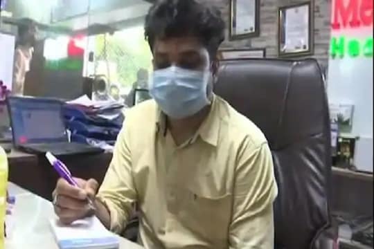 लिहिता लिहिता डिसइन्फेक्ट होणार हात; कोरोनाला दूर ठेवण्यासाठी Sanitizer Pen ची मदत