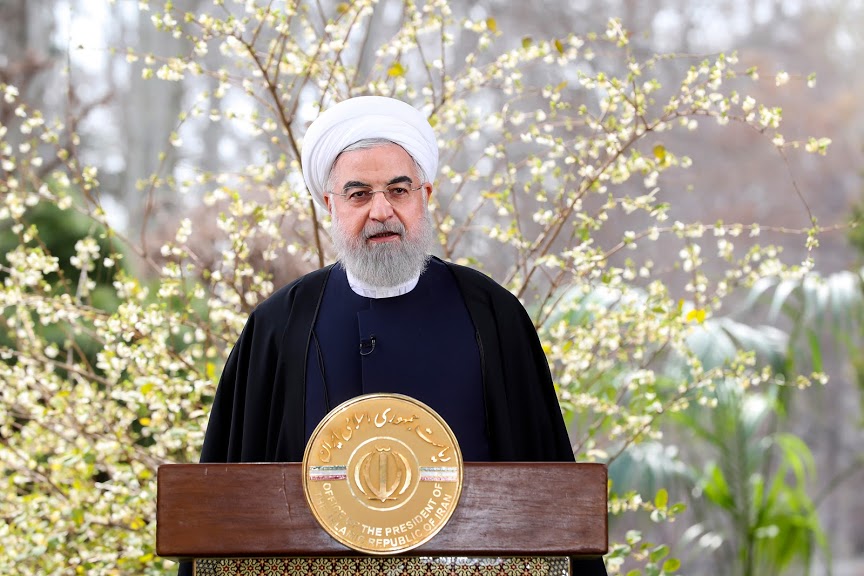 राष्ट्रपती हसन रूहानी (Hassan Rouhani) यांनी शुक्रवारी केलेल्या भाषणात देशातल्या 3.5 कोटीपेक्षा जास्त नागरिकांना कोरोना होऊ शकत अशी भीती व्यक्त केली. राष्ट्रपती हसन रूहानी (Hassan Rouhani) यांनी शुक्रवारी केलेल्या भाषणात देशातल्या 3.5 कोटीपेक्षा जास्त नागरिकांना कोरोना होऊ शकत अशी भीती व्यक्त केली.