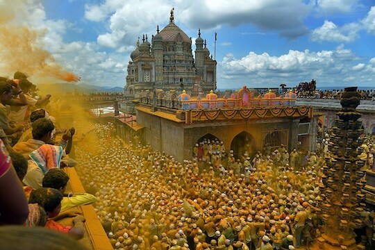 मोठी बातमी! कोरोनामुळे यंदा जेजुरीच्या खंडेरायाची सोमवती यात्रा रद्द