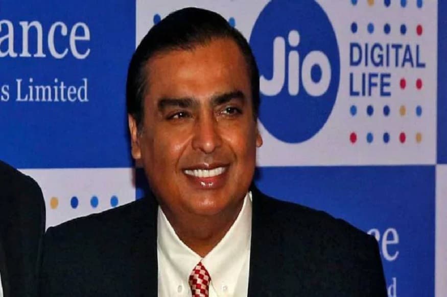 त्यानंतर सौदी अरेबिया सॉवरेन वेल्थ फंड पीआयएफने 2.32 टक्के भागभांडवलसाठी जिओ प्लॅटफॉर्ममध्ये 11,367 कोटी रुपयांची गुंतवणूक केली. त्यानंतर सौदी अरेबिया सॉवरेन वेल्थ फंड पीआयएफने 2.32 टक्के भागभांडवलसाठी जिओ प्लॅटफॉर्ममध्ये 11,367 कोटी रुपयांची गुंतवणूक केली.