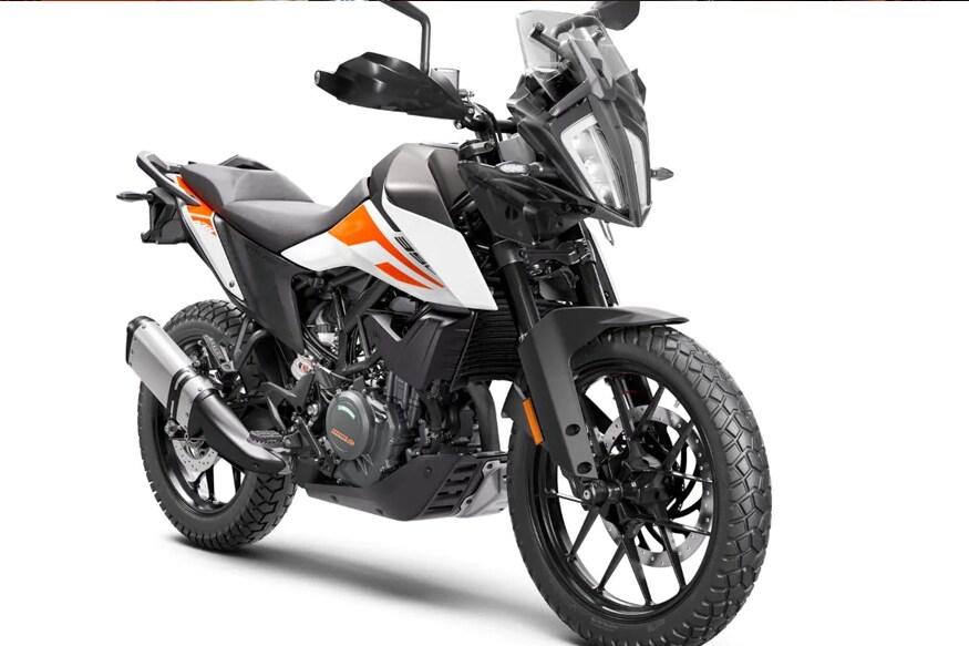 KTM 390 Adventure ची एक्स शोरुम किंमतही तब्बल 3.04 लाख इतकी आहे. त्यामुळे या बाइकला हवा तसा प्रतिसाद मिळाला नाही. त्यामुळे ही शानदार बाइक खरेदी करण्यासाठी कंपनीने नामी संधी दिली आहे. KTM 390 Adventure ची एक्स शोरुम किंमतही तब्बल 3.04 लाख इतकी आहे. त्यामुळे या बाइकला हवा तसा प्रतिसाद मिळाला नाही. त्यामुळे ही शानदार बाइक खरेदी करण्यासाठी कंपनीने नामी संधी दिली आहे.