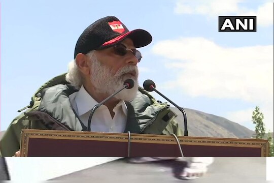 मोदी सरकारच्या ‘मेड इन इंडिया’चा डंका; चीनवरील बंदीनंतर लघु उद्योजकांना सुगीचे दिवस