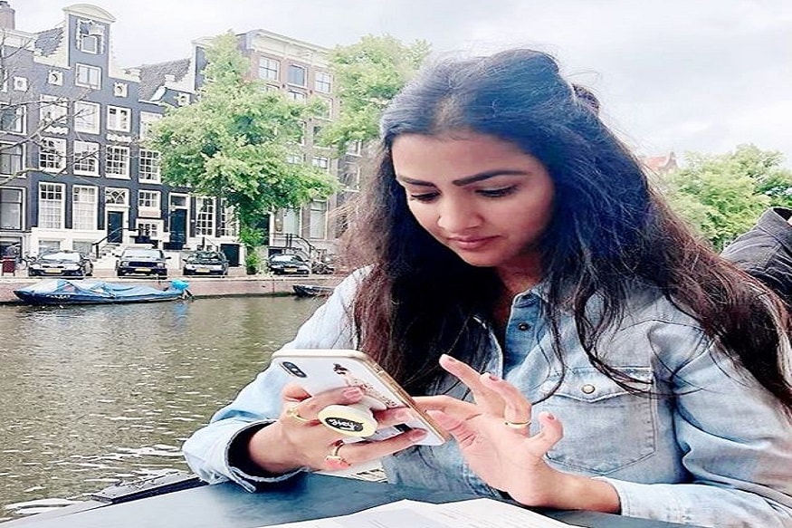फाउंडेशनमध्ये प्रियंकाचे योगदान अधिक असले तरी सुरेश रैना बहुधा क्रिकेटमुळे व्यस्त असतो, पण जेव्हा जेव्हा त्याला संधी मिळते तेव्हा ते फाउंडेशनच्या कामात मग्न होते. फाउंडेशनमध्ये प्रियंकाचे योगदान अधिक असले तरी सुरेश रैना बहुधा क्रिकेटमुळे व्यस्त असतो, पण जेव्हा जेव्हा त्याला संधी मिळते तेव्हा ते फाउंडेशनच्या कामात मग्न होते.