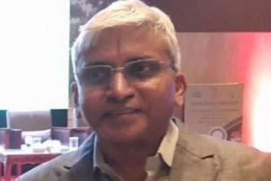 धक्कादायक: व्हेंटिलेटर न मिळाल्यामुळे पुण्यात निवृत्त शास्त्रज्ञाचा COVID-19ने झाला मृत्यू
