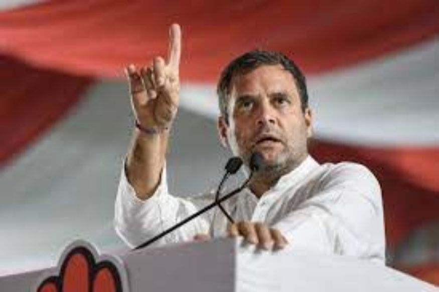 भारतात राफेल दाखल झाल्यानंतर काँग्रेसचे राहुल गांधी यांनी वायुसेनेला शुभेच्छा दिल्या आहेत. दुसरीकडे त्यांनी मोदी सरकारकडे प्रश्नांची मोठी सरबत्तीचं केली आहे. भारतात राफेल दाखल झाल्यानंतर काँग्रेसचे राहुल गांधी यांनी वायुसेनेला शुभेच्छा दिल्या आहेत. दुसरीकडे त्यांनी मोदी सरकारकडे प्रश्नांची मोठी सरबत्तीचं केली आहे.