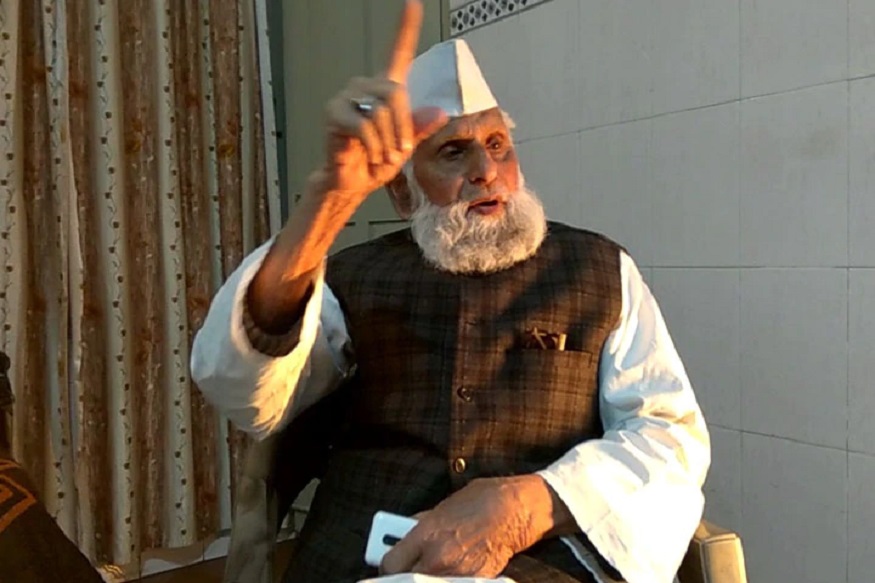 VIDEO : 'कोरोना ही अल्लाहनं दिलेली शिक्षा, देशाला वाचवायचे असेल तर...', खासदाराचं अजब वक्तव्य