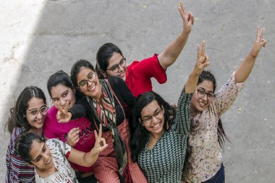कोरोनाच्या संकटात पदवी आणि पदव्युत्तर महिलांसाठी चांगली बातमी आहे. व्हाइटहॅट जेआरने सांगितले की ते आपल्या प्लॅटफॉर्मच्या माध्यमातून महिला शिक्षिकांची संख्या वाढवित आहेत. कोरोनाच्या संकटात पदवी आणि पदव्युत्तर महिलांसाठी चांगली बातमी आहे. व्हाइटहॅट जेआरने सांगितले की ते आपल्या प्लॅटफॉर्मच्या माध्यमातून महिला शिक्षिकांची संख्या वाढवित आहेत.