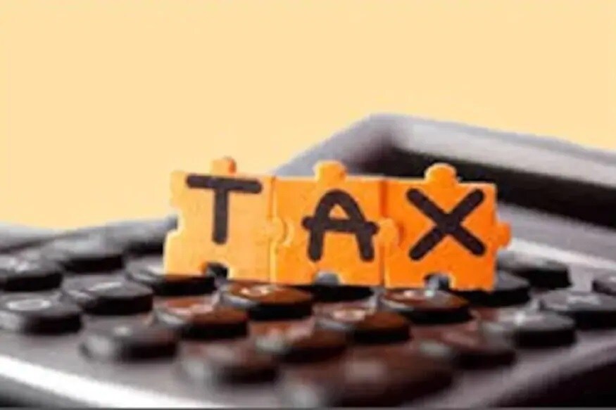 4.आर्थिक वर्ष 2019-20 साठी कर-बचत गुंतवणूकीची अंतिम मुदत - आपण अद्याप वित्त वर्ष 2019-20 साठी कर-बचत गुंतवणूक पूर्ण केली नसेल तर तसे करण्यासाठी तुमच्याकडे 31 जुलै 2020 पर्यंतची वेळ आहे. आर्थिक वर्ष 2019-20 साठी कर वाचविण्यासाठी गुंतवणूकीची मुदत 31 मार्च 2020 ते 31 जुलै पर्यंत वाढविण्यात आली. तुम्ही ही अंतिम मुदत चुकवल्यास आर्थिक वर्षासाठी तुम्ही कर देयता कमी करू शकणार नाही. 4.आर्थिक वर्ष 2019-20 साठी कर-बचत गुंतवणूकीची अंतिम मुदत - आपण अद्याप वित्त वर्ष 2019-20 साठी कर-बचत गुंतवणूक पूर्ण केली नसेल तर तसे करण्यासाठी तुमच्याकडे 31 जुलै 2020 पर्यंतची वेळ आहे. आर्थिक वर्ष 2019-20 साठी कर वाचविण्यासाठी गुंतवणूकीची मुदत 31 मार्च 2020 ते 31 जुलै पर्यंत वाढविण्यात आली. तुम्ही ही अंतिम मुदत चुकवल्यास आर्थिक वर्षासाठी तुम्ही कर देयता कमी करू शकणार नाही.