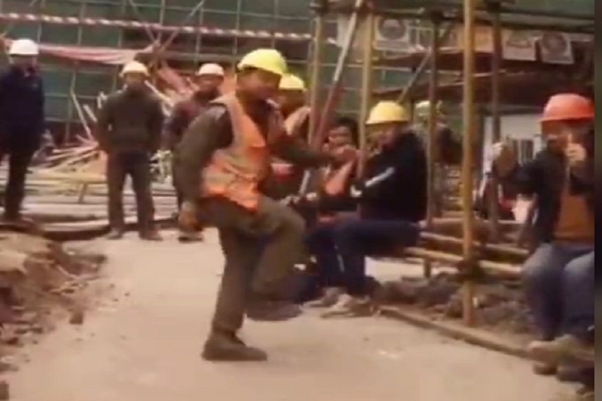 मायकल जॅक्सनचा पुनर्जन्म? मजुराचा हा डान्स VIDEO पाहून तुम्हीही व्हाल शॉक