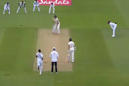 England Vs West Indies 1st Test : फलंदाज चेंडूकडे पाहत राहिला अन् झाला बोल्ड! असा VIDEO तुम्ही कधीच पाहिला नसेल