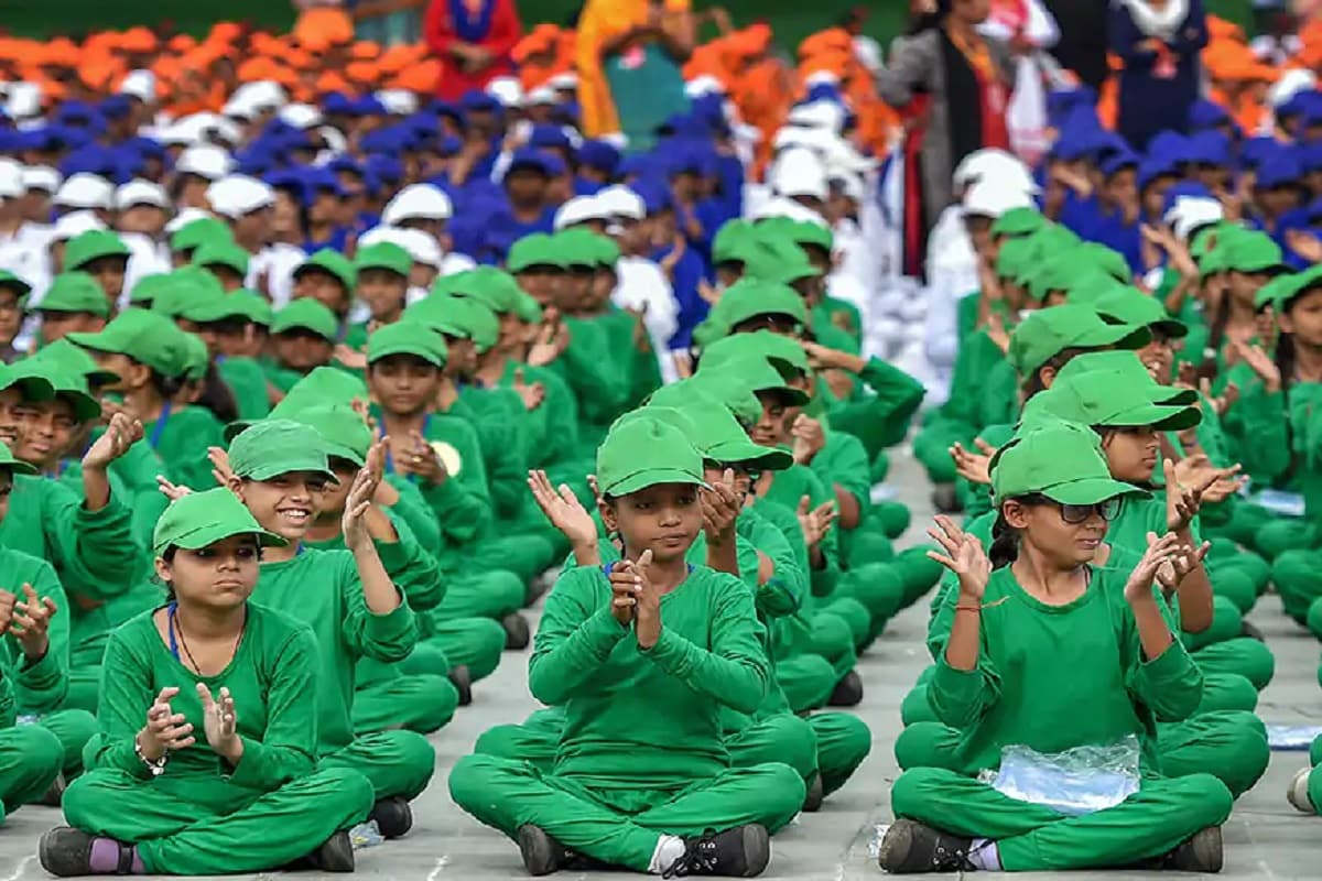 भारताप्रमाणे दक्षिण कोरिया, उत्तर कोरिया, कांगो, बहरीन आणि लिकटेंस्टीन हे देशही 15 ऑगस्टला स्वतंत्र झाले होते. भारताप्रमाणे दक्षिण कोरिया, उत्तर कोरिया, कांगो, बहरीन आणि लिकटेंस्टीन हे देशही 15 ऑगस्टला स्वतंत्र झाले होते.