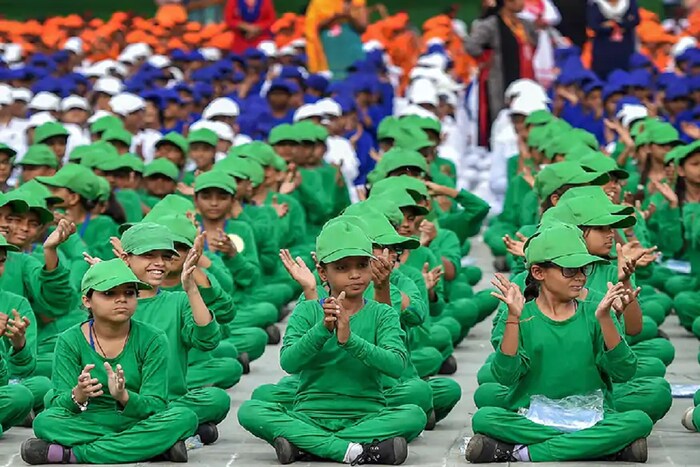 भारताप्रमाणे दक्षिण कोरिया, उत्तर कोरिया, कांगो, बहरीन आणि लिक्टेस्टाइन हे देशही 15 ऑगस्टला स्वतंत्र झाले होते.