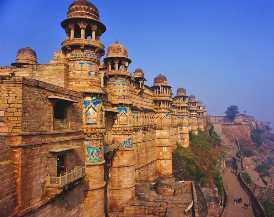 Madhya Pradeshदिल्ली, हरियाणाबरोबरच राजस्थानमध्येही हिच परिस्थिती होती. गर्भपाताची औषधं न मिळाल्याने अनेकदा महिलांचा अनेक त्रासाला सामोरे जावे लागते. Madhya Pradeshदिल्ली, हरियाणाबरोबरच राजस्थानमध्येही हिच परिस्थिती होती. गर्भपाताची औषधं न मिळाल्याने अनेकदा महिलांचा अनेक त्रासाला सामोरे जावे लागते.