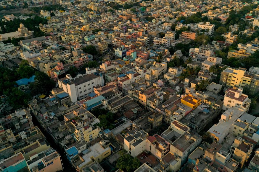 तामिळनाडूमध्ये अवघ्या 2 टक्के केमिस्टकडे गर्भपाताची औषधं आहेत. औषधांच्या उपलब्धतेबाबत हा सर्वे करण्यात आला होता, मात्र यातून वेगळीच बाब समोर आली आहे तामिळनाडूमध्ये अवघ्या 2 टक्के केमिस्टकडे गर्भपाताची औषधं आहेत. औषधांच्या उपलब्धतेबाबत हा सर्वे करण्यात आला होता, मात्र यातून वेगळीच बाब समोर आली आहे