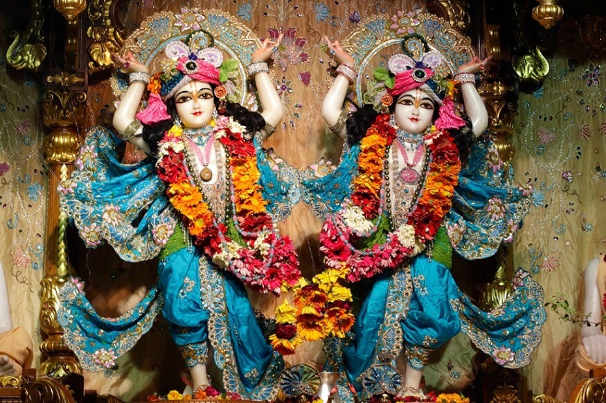 Happy Janmashaकृष्ण जन्माष्टमीला यंदा कोरोनाचं ग्रहण लागलं असल्याने बहुतेक ठिकाणी ऑनलाईन दर्शनाची सोय केली जाणार आहे. दिल्लीचं हे ISKON मंदिर. देशातली सर्वात प्रसिद्ध कृष्ण मंदिरं पाहा स्क्रोल करून.i 2020 Happy Janmashaकृष्ण जन्माष्टमीला यंदा कोरोनाचं ग्रहण लागलं असल्याने बहुतेक ठिकाणी ऑनलाईन दर्शनाची सोय केली जाणार आहे. दिल्लीचं हे ISKON मंदिर. देशातली सर्वात प्रसिद्ध कृष्ण मंदिरं पाहा स्क्रोल करून.i 2020