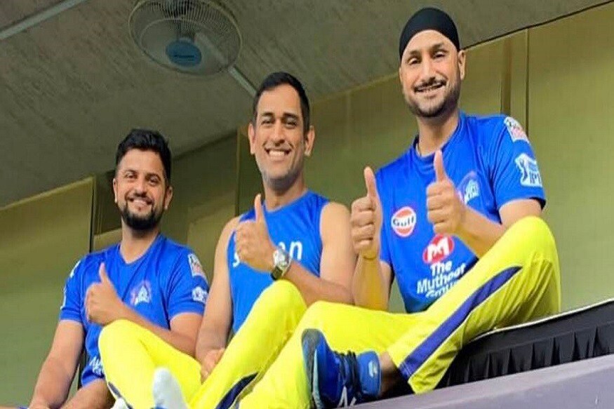 चेन्नई सुपरकिंग्सचे अधिकाऱ्यांनी दिलेल्या माहितीनुसार मंगळवारी एमएस धोनी, सुरेश रैना समेत सर्व खेळाडूंची कोरोना चाचणी करण्यात आली आणि चाचणीत सर्व खेळाडू निगेटिव्ह आले आहेत. चेन्नई सुपरकिंग्सचे अधिकाऱ्यांनी दिलेल्या माहितीनुसार मंगळवारी एमएस धोनी, सुरेश रैना समेत सर्व खेळाडूंची कोरोना चाचणी करण्यात आली आणि चाचणीत सर्व खेळाडू निगेटिव्ह आले आहेत.