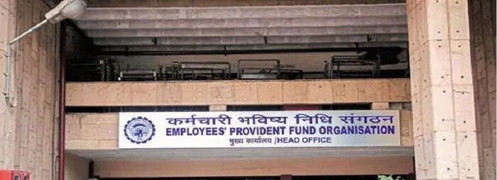 EPFO ग्राहक असल्यास आणि आपल्याला काही समस्या असल्यास आपण ट्विटर किंवा फेसबुक सारख्या सोशल मीडिया प्लॅटफॉर्मद्वारे संपर्क साधू शकता. 