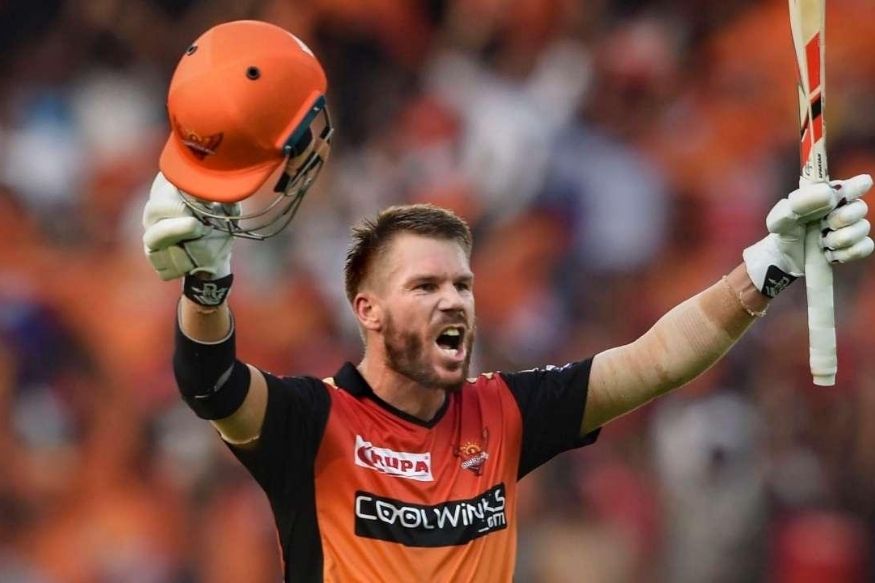 इंडियन प्रीमिअर लीगमध्ये (IPL 2020) जेव्हा तुफानी फलंदाजांबाबत बोलले जाते तेव्हा ख्रिस गेल, एमएस धोनी, विराट कोहली, डेव्हिड वॉर्नर सारख्या फलंदाजांचे नाव घेतले जाते. मात्र आयपीएलच्या प्लेऑफ आणि फायनल सामन्यात सर्वात जलद फलंदाजी करणाऱ्या फलंदाजांमध्ये यातील एकाचाही समावेश नाही आहे. इंडियन प्रीमिअर लीगमध्ये (IPL 2020) जेव्हा तुफानी फलंदाजांबाबत बोलले जाते तेव्हा ख्रिस गेल, एमएस धोनी, विराट कोहली, डेव्हिड वॉर्नर सारख्या फलंदाजांचे नाव घेतले जाते. मात्र आयपीएलच्या प्लेऑफ आणि फायनल सामन्यात सर्वात जलद फलंदाजी करणाऱ्या फलंदाजांमध्ये यातील एकाचाही समावेश नाही आहे.