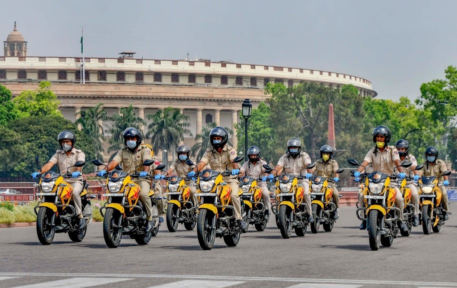 रस्ते वाहतूक मंत्रालयाने त्यासंदर्भातला अध्यादेश काढला असून लोकांच्या सूचना आणि हरकती मागविल्या आहेत. रस्ते वाहतूक मंत्रालयाने त्यासंदर्भातला अध्यादेश काढला असून लोकांच्या सूचना आणि हरकती मागविल्या आहेत.