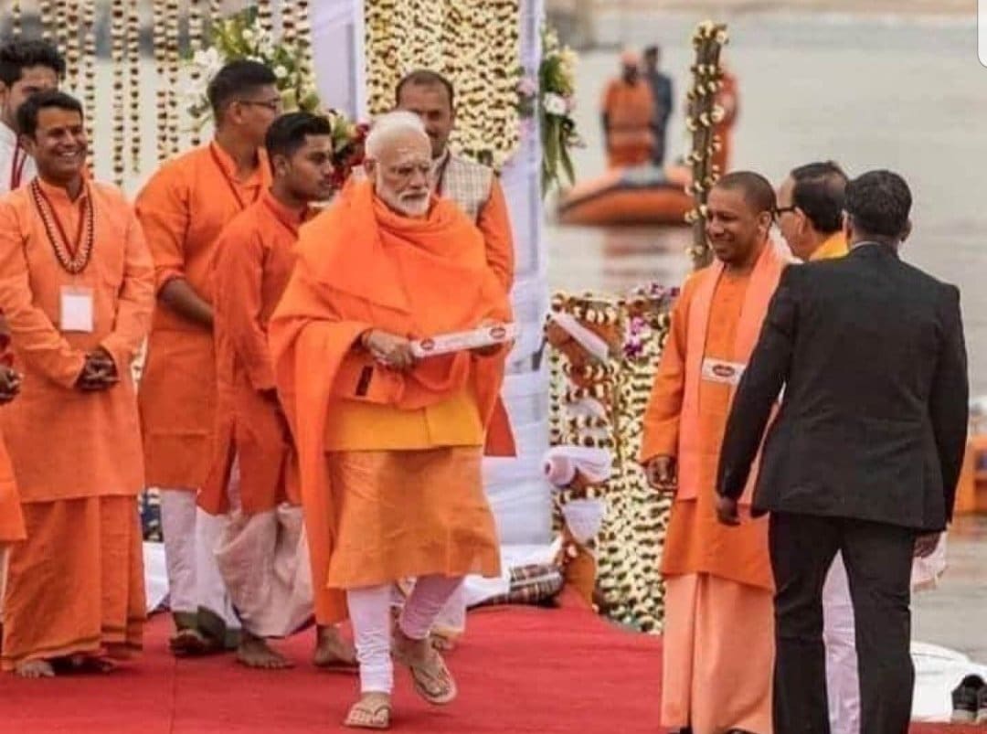 पंतप्रधान नरेंद्र मोदी यांच्या हस्ते 5 ऑगस्टला भूमिपूजन होणार असून निवडक 200 लोकांनाच निमंत्रित करण्यात आलं आहे. पंतप्रधान नरेंद्र मोदी यांच्या हस्ते 5 ऑगस्टला भूमिपूजन होणार असून निवडक 200 लोकांनाच निमंत्रित करण्यात आलं आहे.