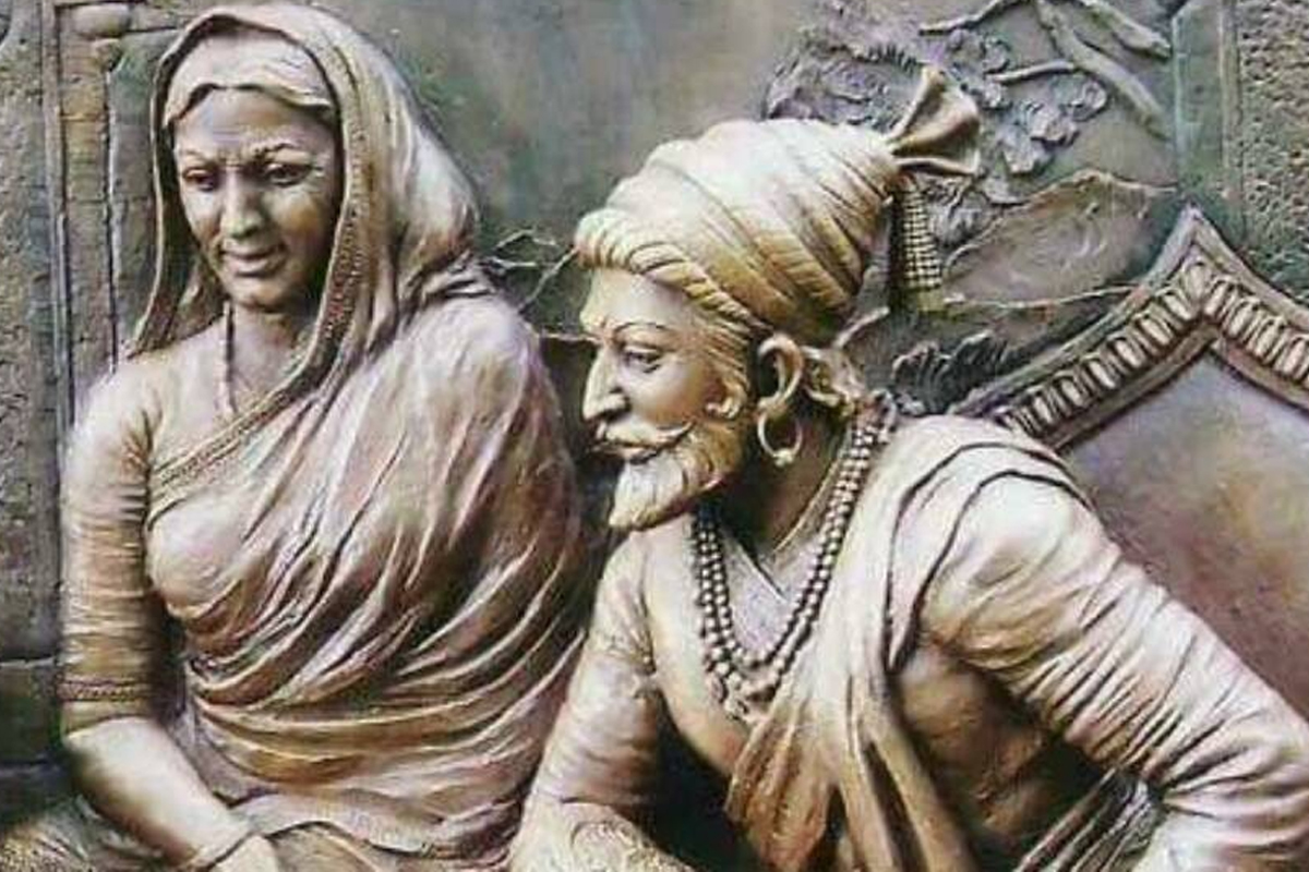 शिवाजी महाराज आणि जिजाऊंबद्दल पोलिसानंच काढले अपशब्द, ऑडिओ क्लिप व्हायरल