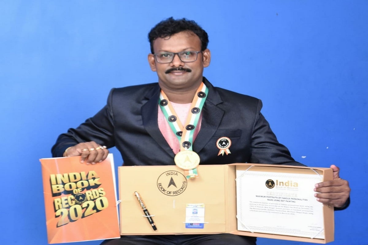 पश्चिम बंगालच्या हावडा जिल्ह्यातील इचापूर गावात राहणारे बिमन यांनी आर्ट कॉलेमधून त्यांचे शिक्षण पूर्ण केले आहे. व्यवसायाने देखील ते चित्रकार आहेत. पश्चिम बंगालच्या हावडा जिल्ह्यातील इचापूर गावात राहणारे बिमन यांनी आर्ट कॉलेमधून त्यांचे शिक्षण पूर्ण केले आहे. व्यवसायाने देखील ते चित्रकार आहेत.