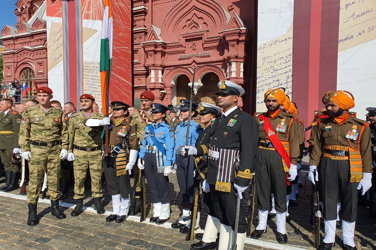 देशभर कोरोनाचा साथ असल्याने यावर्षीचा स्वातंत्र्य दिवस अनेक अर्थाने खास आहे. अतिशय मोजक्या लोकांच्या उपस्थितीत हा कार्यक्रम होणार असून पंतप्रधानांना ध्वजारोहणासाठी मदत करण्याचा मान मेजर श्वेता पांडेय यांना मिळाला आहे. देशभर कोरोनाचा साथ असल्याने यावर्षीचा स्वातंत्र्य दिवस अनेक अर्थाने खास आहे. अतिशय मोजक्या लोकांच्या उपस्थितीत हा कार्यक्रम होणार असून पंतप्रधानांना ध्वजारोहणासाठी मदत करण्याचा मान मेजर श्वेता पांडेय यांना मिळाला आहे.