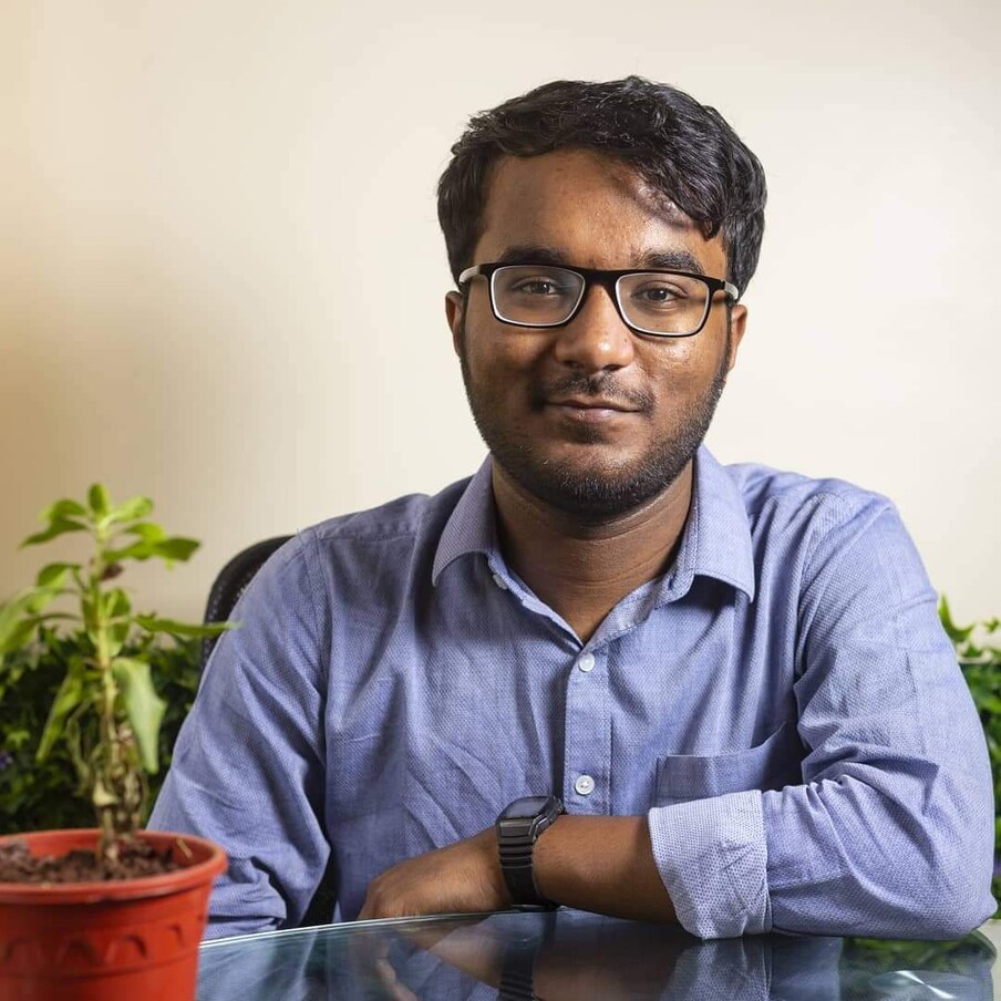 माझा मेंदू कॅल्युलेटरपेक्षा जलद काम करतो. वेगवान मानवी कॅलक्युलेटर म्हणून मी चार वर्ल्ड रेकॉर्ड आणि 50 लिम्का रेकॉर्ड केले आहेत, असं नीलकंठने सांगितलं.