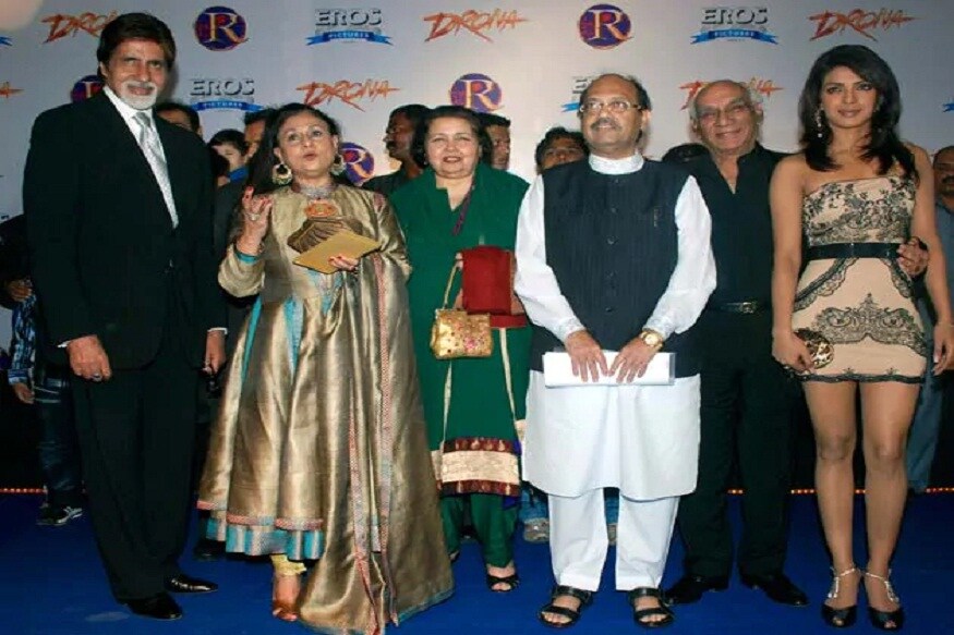 बीग बी अमिताभ बच्चन यांच्याशी आपलं भावाचं नातं आहे असं ते सांगत असत. नंतर त्यांच्यात वाद झाला आणि नंतर पुन्हा समेटही झाला. बीग बी अमिताभ बच्चन यांच्याशी आपलं भावाचं नातं आहे असं ते सांगत असत. नंतर त्यांच्यात वाद झाला आणि नंतर पुन्हा समेटही झाला.