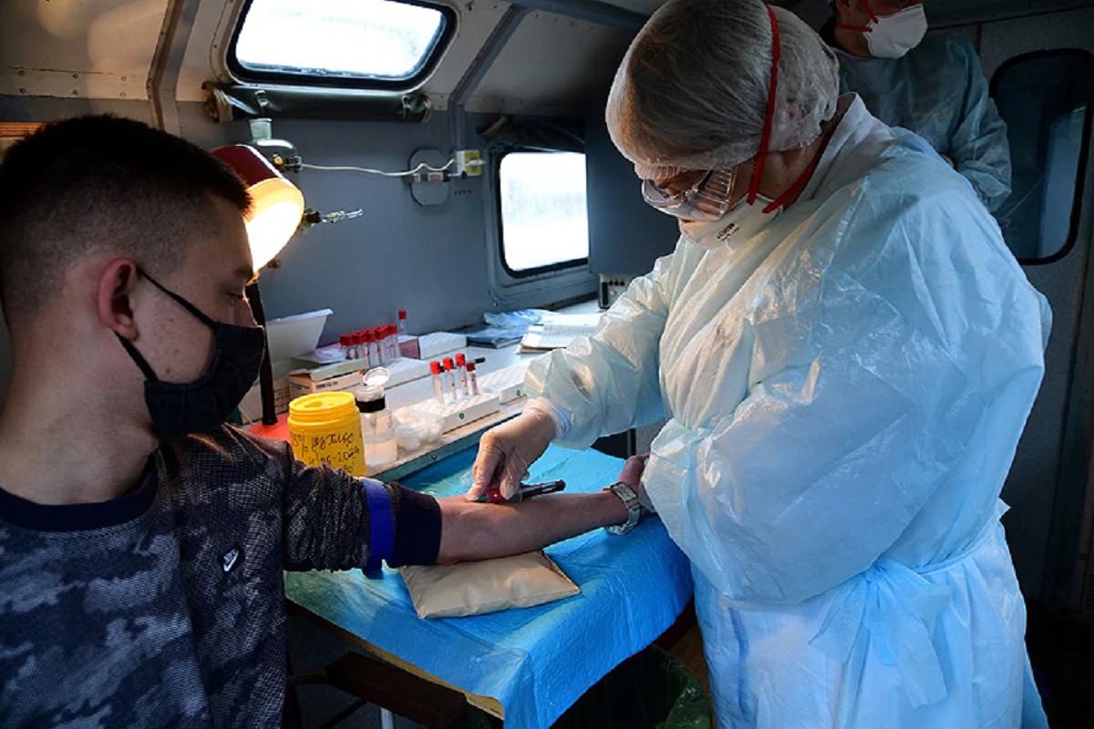 भारत, अमेरिका नाही तर 'या' देशाने लावला नंबर, पुढील आठवड्यात आणणार कोरोनाची लस?