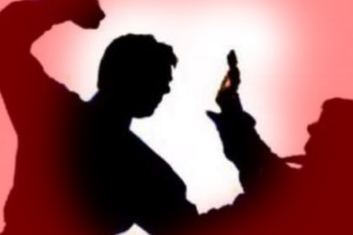 धक्कादायक! जुन्या वादात थेट चौघांना केलं खल्लास, चाकून भोसकून जागेवरच संपवलं