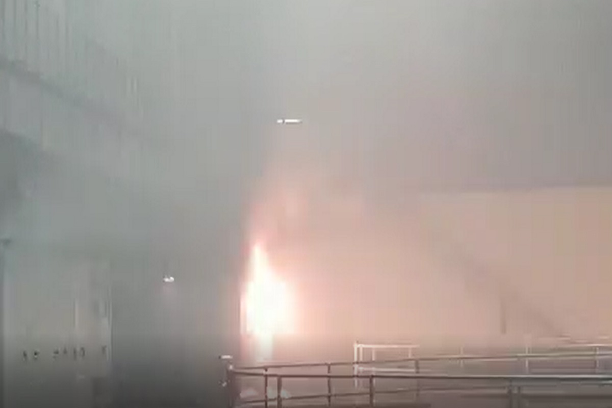 VIDEO : हायड्रो प्रोजेक्टमध्ये एका क्षणात झाले 7 स्फोट, भीषण आगीत अडकले 9 कामगार