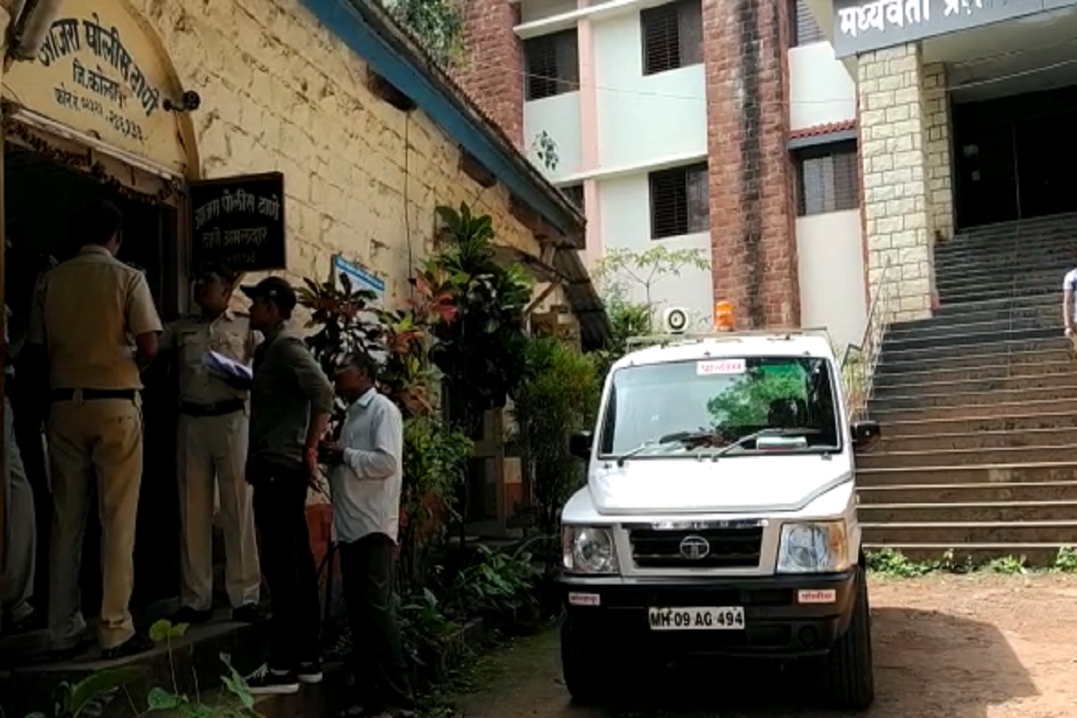'तू मला आवडतेस...' असं म्हणत कोल्हापूर जिल्ह्यात अल्पवयीन मुलीवर केला बलात्कार; आरोपी अटकेत