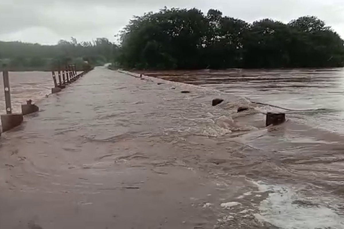 BREAKING: कोल्हापूरमध्ये पुन्हा एकदा पुराचा धोका, तब्बल 88 बंधारे पाण्याखाली, जनजीवन विस्कळीत
