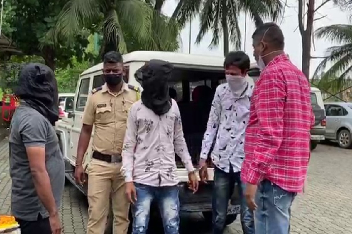 मुंबईजवळ विवाहित महिलेच्या घरात घुसून केला बलात्कार, 3 आरोपी पोलिसांच्या ताब्यात