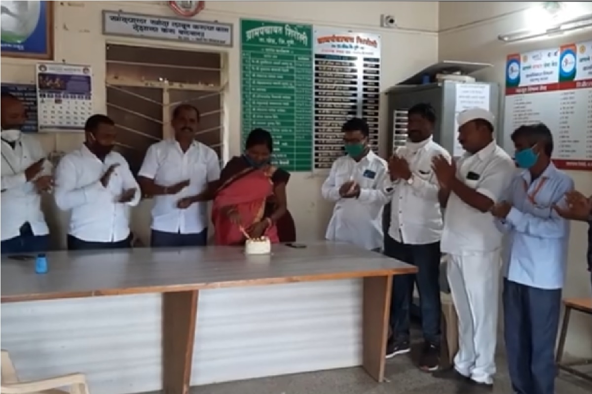 पुण्यात महिला उपसरपंचाला बर्थ डे पार्टी पडली महागात, झाला गुन्हा दाखल