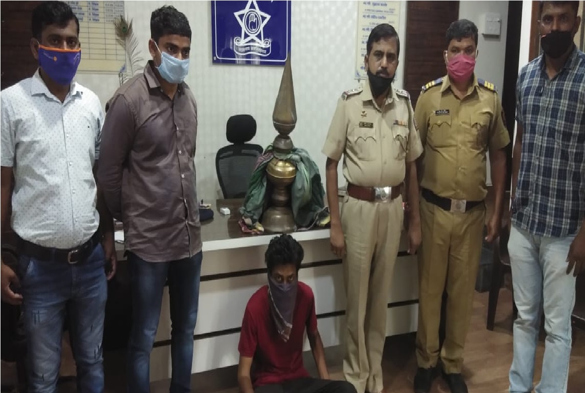 पुण्यात धक्कादायक प्रकार, रेणुकामाता मंदिराचा कळस गेला चोरीला