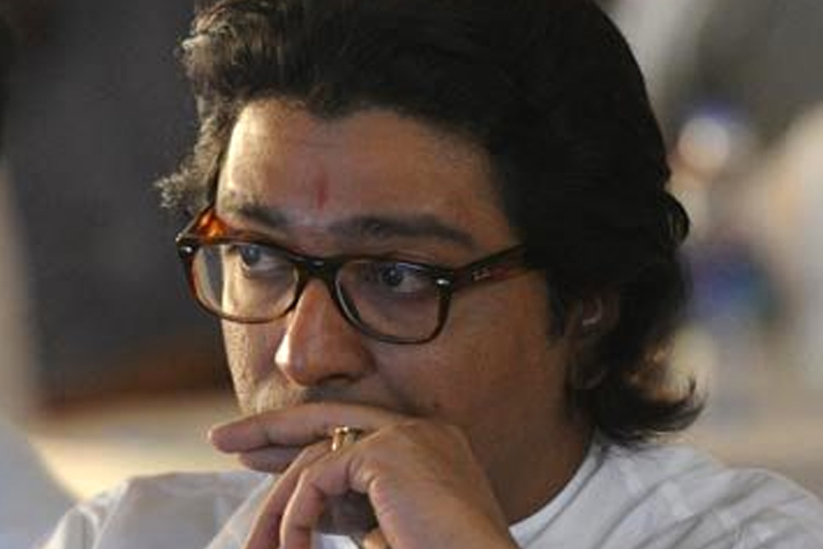 कार्यकर्त्याच्या आत्महत्येनं मनसे गहिवरली, राज ठाकरेंनी सर्व सैनिकांना दिला भावानिक संदेश