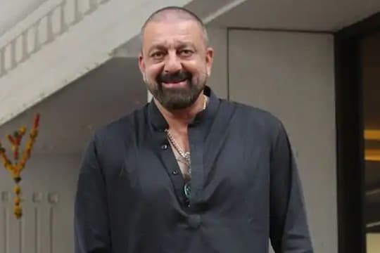 संजय दत्तला मिळाला यूएस व्हिजा; कॅन्सरवरील उपचारासाठी लवकरच अमेरिकेला जाणार